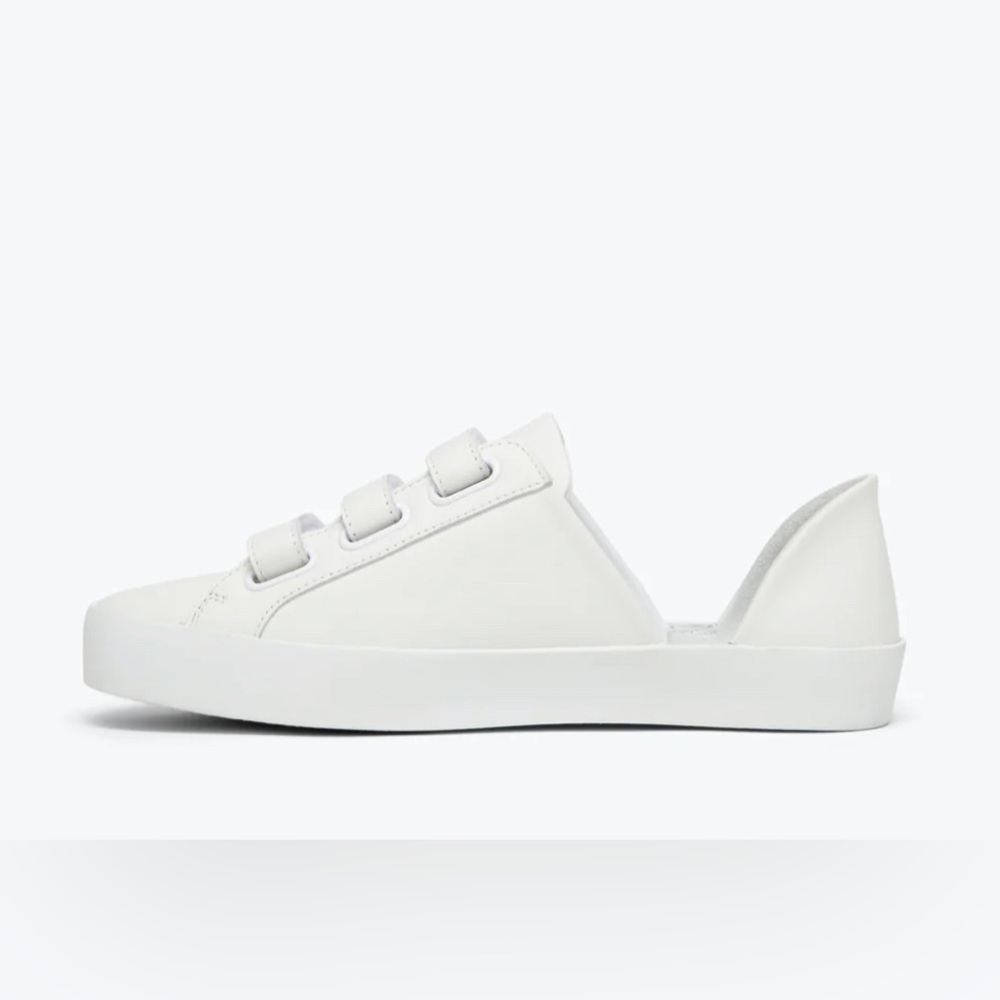 Freda Salvador Libby Lowtop Sneaker